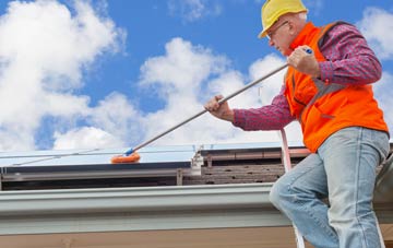 Gabhsann Bho Dheas soft wash roof cleaning